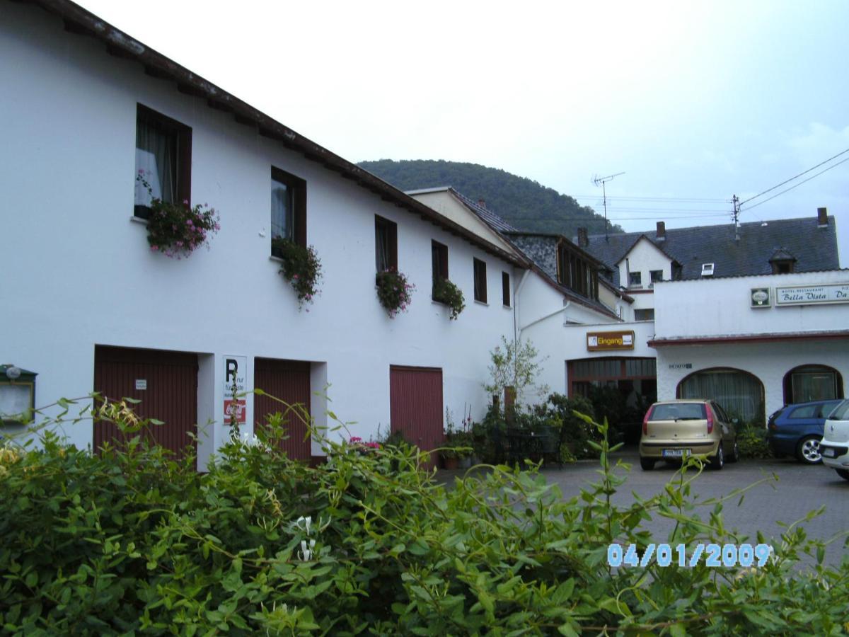 Zur Schottel / Restaurant Bella Vista シュパイ エクステリア 写真